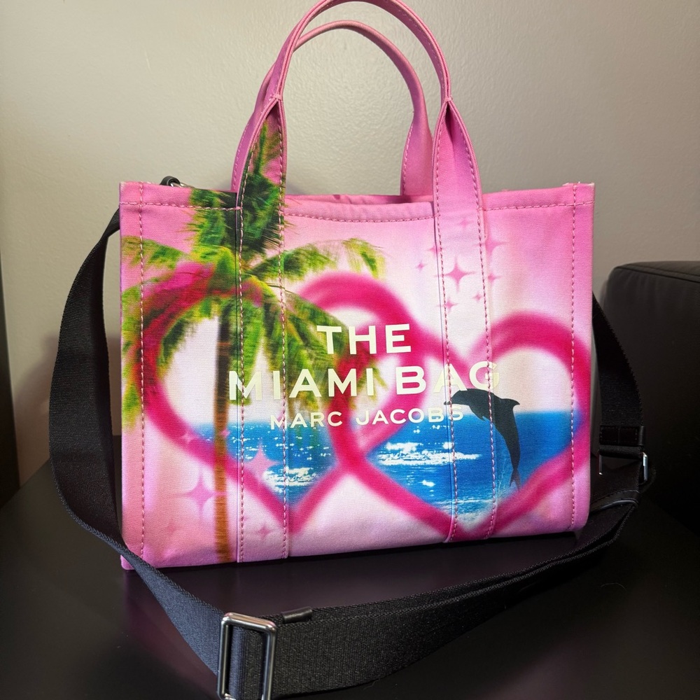 MARC JACOBS Pink 'The Miami' City Canvas Tote